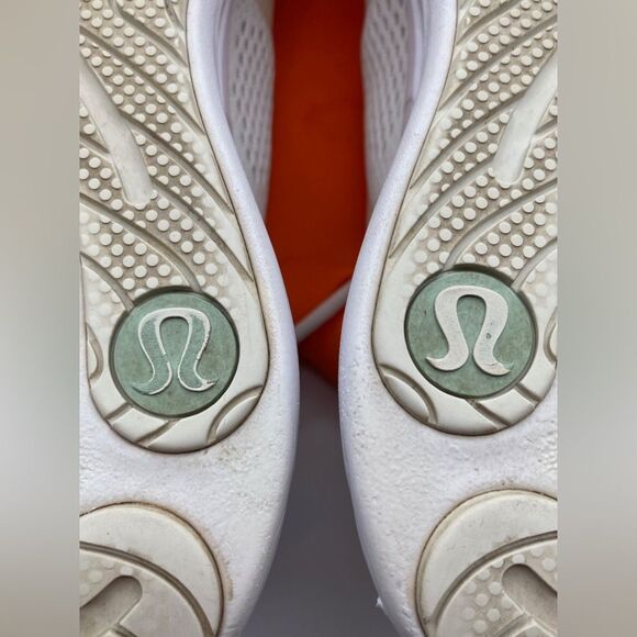Lululemon Blissfeel Womens Size 8.5 Running Shoes White Athletic Workout Sneaker - Picture 13 of 16